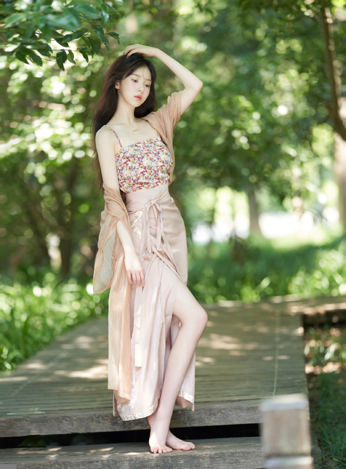 长月烬明